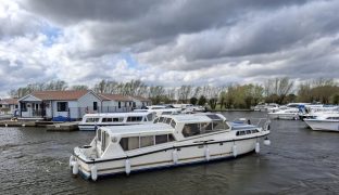 Haines Built Aquafibre Pearl 38 - Kir Royal - 4 Berth Inland cruiser 