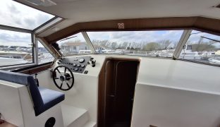 Haines Built Aquafibre Pearl 38 - Kir Royal - 4 Berth Inland cruiser 