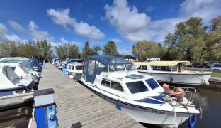 Beaves Marine - Lara  - 4 Berth Inland cruiser 