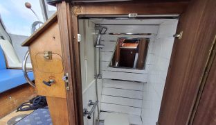 Beaves Marine - Lara  - 4 Berth Inland cruiser 