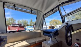 Invader 2200 - Bobby Elaine  - 4 Berth Inland cruiser with offshore capabilities 