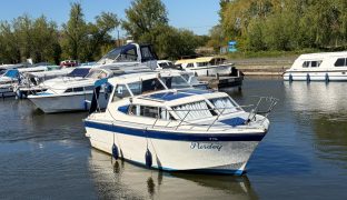 Seamaster 820 - PURDY - 4 Berth Inland cruiser
