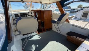 Seamaster 820 - PURDY - 4 Berth Inland cruiser