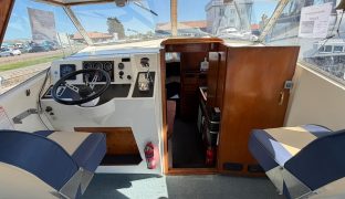 Seamaster 820 - PURDY - 4 Berth Inland cruiser