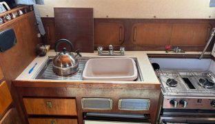 Seamaster 820 - PURDY - 4 Berth Inland cruiser
