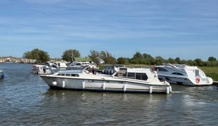 Haines Built Aquafibre Pearl 38 - Kir Royal - 4 Berth Inland cruiser 
