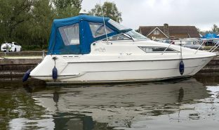 Sealine S 210 - AVANTI - 2 Berth Sports Cruiser 