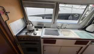 Connoisseur 42 - Fairway 1 - 8 Berth Boat