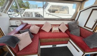 Connoisseur 42 - Fairway 1 - 8 Berth Boat
