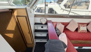 Connoisseur 42 - Fairway 1 - 8 Berth Boat