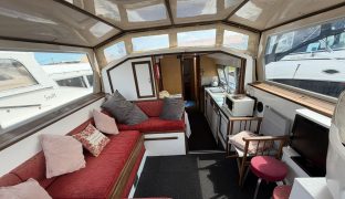 Connoisseur 42 - Fairway 1 - 8 Berth Boat