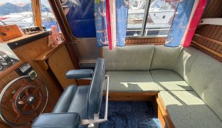 Broom 30 - Rainbow Days  - 6 Berth Inland cruiser 