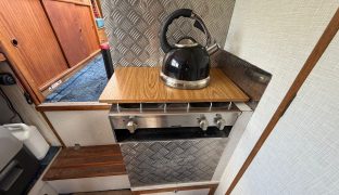 Broom 30 - Rainbow Days  - 6 Berth Inland cruiser 