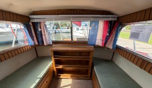 Broom 30 - Rainbow Days  - 6 Berth Inland cruiser 