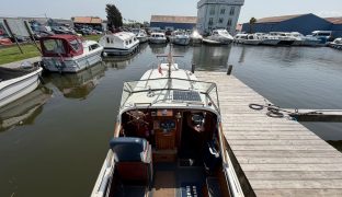 Freeman 23 - CHRISALIZ - 4 Berth Classic Inland Cruiser