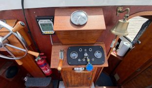 Freeman 23 - CHRISALIZ - 4 Berth Classic Inland Cruiser