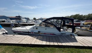 Fairline Carrera 24 - ZARA - 4 Berth Sports cruiser 