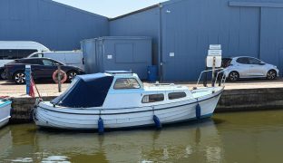 Monark Crescent 690 - Buen Camino  -  Seaworthy motor-sailer and inland cruiser 