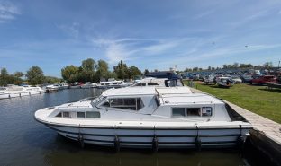 Aquafibre 35 CC - Charmed Life - 6 Berth Boat