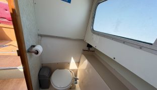 Aquafibre 35 CC - Charmed Life - 6 Berth Boat