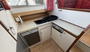 Aquafibre 37 CC - Charmed Life - 6 Berth Boat