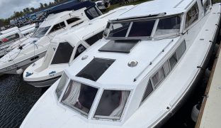 Aquafibre 37 CC - Charmed Life - 6 Berth Boat