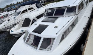Aquafibre 37 CC - Charmed Life - 6 Berth Boat