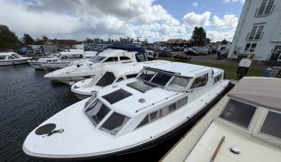 Aquafibre 37 CC - Charmed Life - 6 Berth Boat