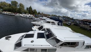 Aquafibre 37 CC - Charmed Life - 6 Berth Boat