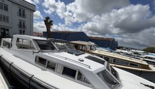 Aquafibre 37 CC - Charmed Life - 6 Berth Boat