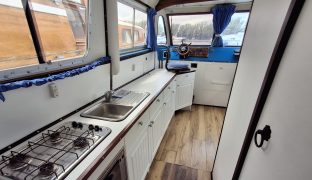 Falcon 26 - Heart Beat - 2 Berth Inland river cruiser