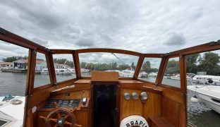 Broom Commander - Perrapin - 5 Berth Classic wooden river cruiser
