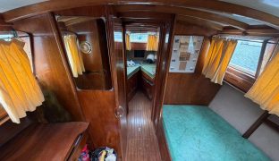 Broom Commander - Perrapin - 5 Berth Classic wooden river cruiser