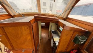 Broom Commander - Perrapin - 5 Berth Classic wooden river cruiser