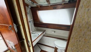Broom Commander - Perrapin - 5 Berth Classic wooden river cruiser