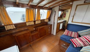 Broom Commander - Perrapin - 5 Berth Classic wooden river cruiser