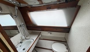 Broom Commander - Perrapin - 5 Berth Classic wooden river cruiser