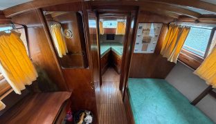 Broom Commander - Perrapin - 5 Berth Classic wooden river cruiser