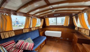 Broom Commander - Perrapin - 5 Berth Classic wooden river cruiser