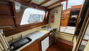 Broom Commander - Perrapin - 5 Berth Classic wooden river cruiser