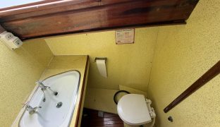 Broom Commander - Perrapin - 5 Berth Classic wooden river cruiser