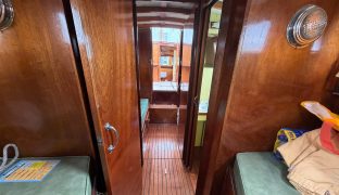 Broom Commander - Perrapin - 5 Berth Classic wooden river cruiser