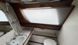 Broom Commander - Perrapin - 5 Berth Classic wooden river cruiser