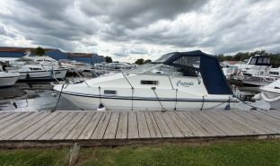 Falcon Capriole 24 - ANNIE - 2 Berth Inland cruiser 