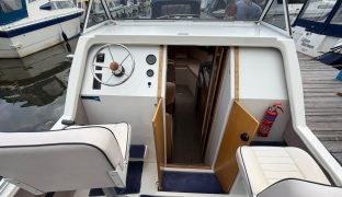 Shetland 4+2 - NAUTI GIRL - 5 Berth Inland river cruiser 