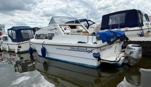 Shetland 4+2 - NAUTI GIRL - 5 Berth Inland river cruiser 