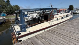 RLM 32 - ANIELA DAWN - 5 Berth Inland cruiser with offshore capabilities 