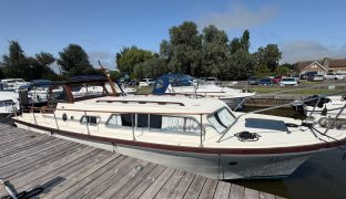 RLM 32 - ANIELA DAWN - 5 Berth Inland cruiser with offshore capabilities 