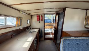 RLM 32 - ANIELA DAWN - 5 Berth Inland cruiser with offshore capabilities 