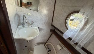 RLM 32 - ANIELA DAWN - 5 Berth Inland cruiser with offshore capabilities 